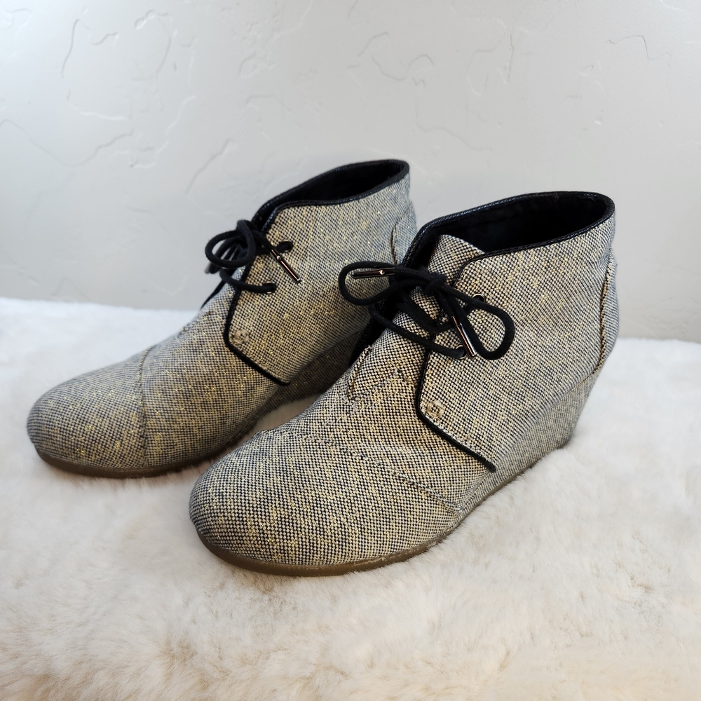 TOMS Desert Wedge | Size 9.5 | Linen Metallic Accents 3" Cork Heel - Picture 4 of 16